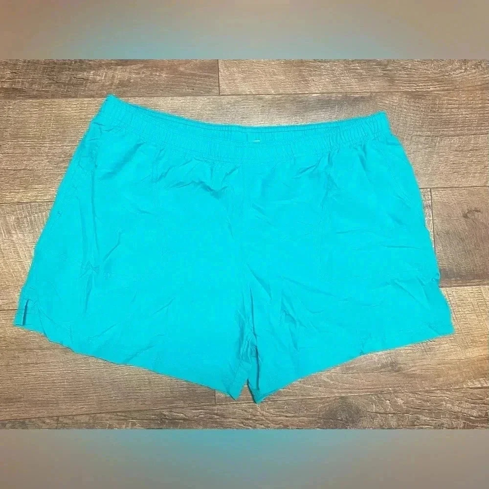 Columbia Women’s Adjustable Shorts Size XL